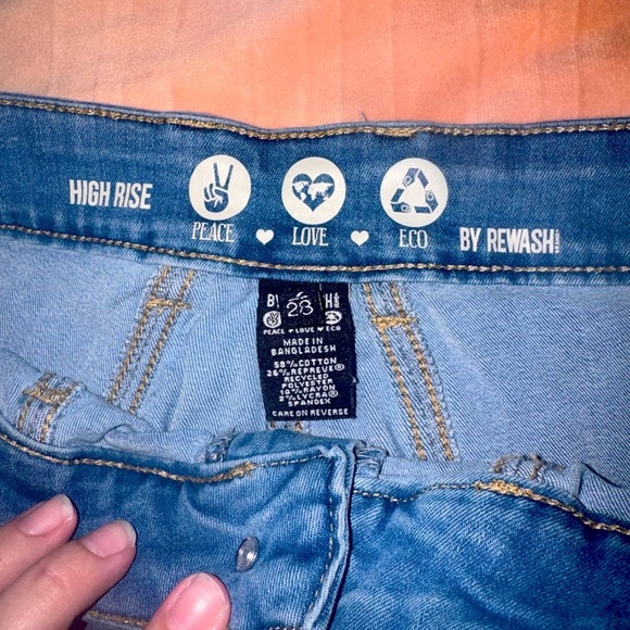 Rewash Women’s Light Blue Relaxed Jeans - Picture 2 of 5